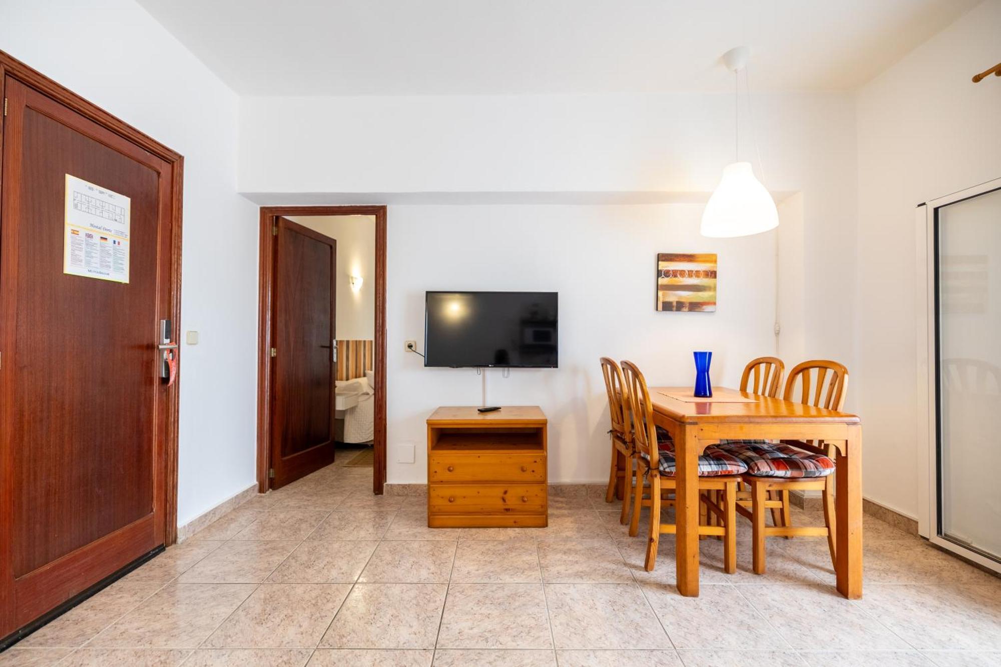 Hostal Doris - Adults Only Colonia de Sant Jordi Δωμάτιο φωτογραφία