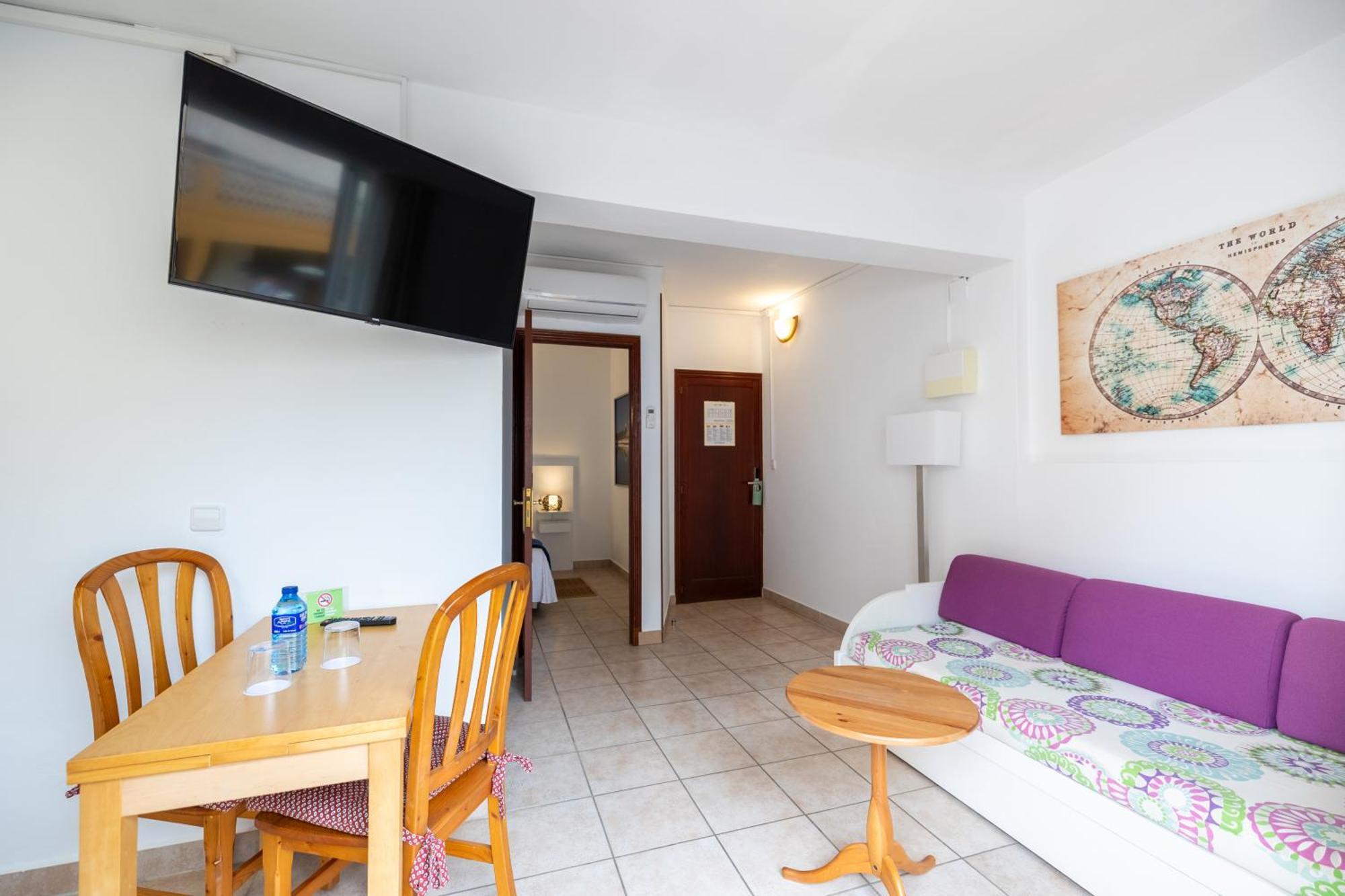Hostal Doris - Adults Only Colonia de Sant Jordi Δωμάτιο φωτογραφία