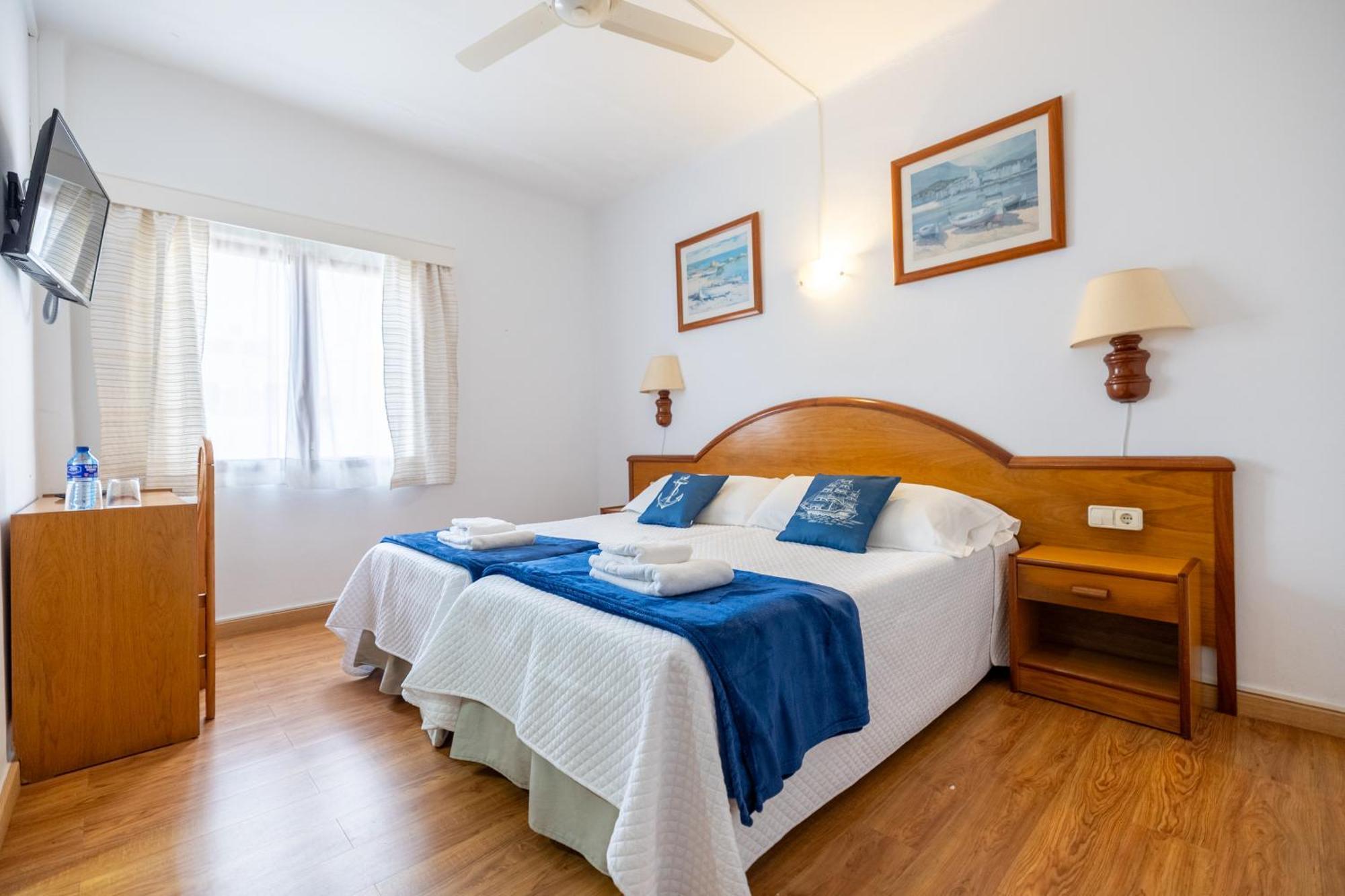 Hostal Doris - Adults Only Colonia de Sant Jordi Εξωτερικό φωτογραφία
