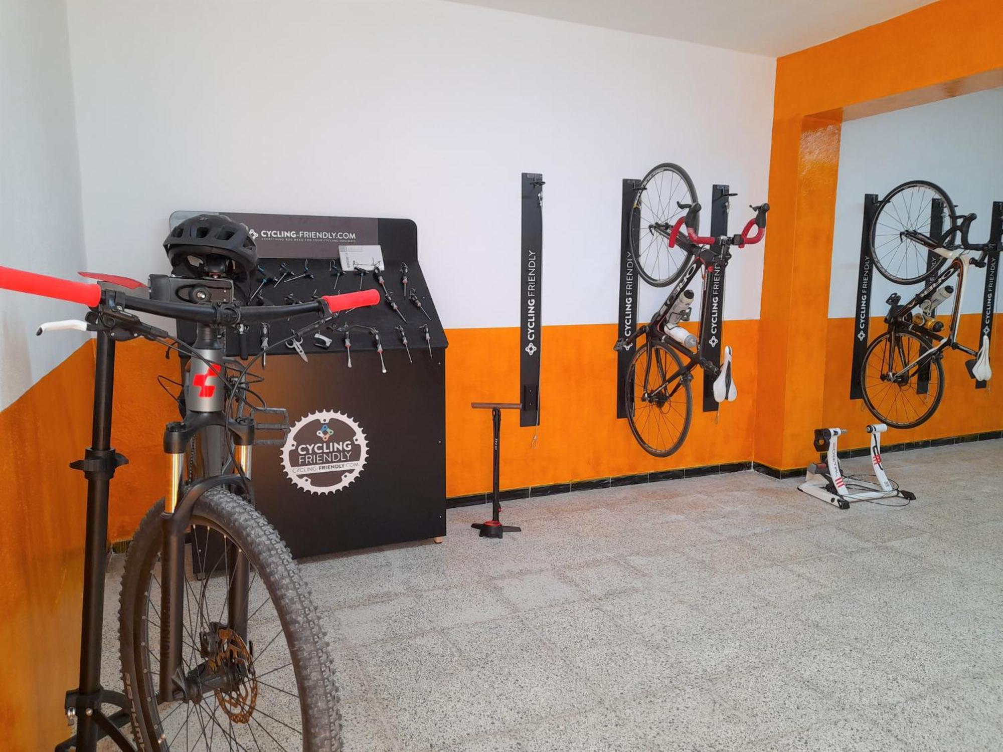 Hostal Doris - Adults Only Colonia de Sant Jordi Εξωτερικό φωτογραφία