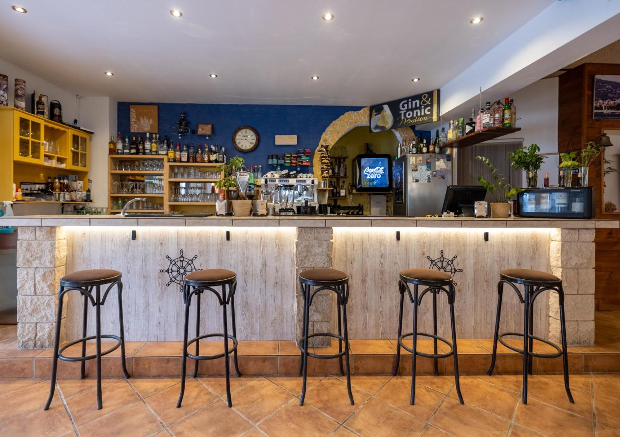 Hostal Doris - Adults Only Colonia de Sant Jordi Εξωτερικό φωτογραφία